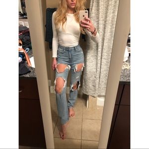 Urban Outfitters Destroyed Jeans Size 25